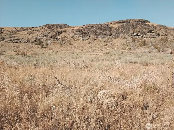 1 Painted Rock Road, Tonasket, WA 98855