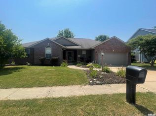 1260 Glenwood Ave, Metamora, IL 61548