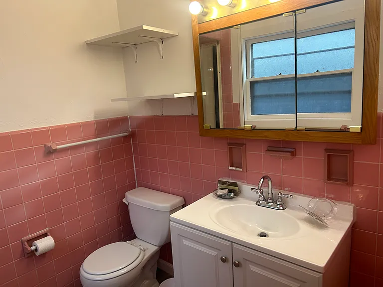 936 W State St #2 — Photo 8