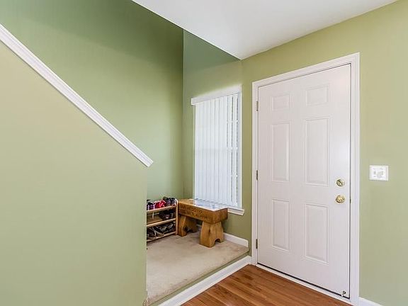 2nd image of 627 Honeysuckle Ln