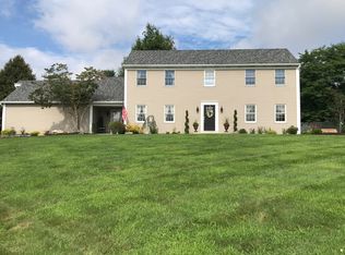 101 Southfield Cir, Sugarloaf, PA 18249