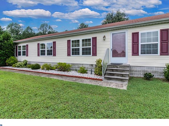 4th image of 686 Fernwood Dr
