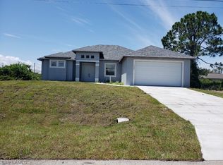 3205 39th St SW, Lehigh Acres, FL 33976