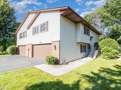 3838 Goodwin Ave N, Oakdale, MN, 55128