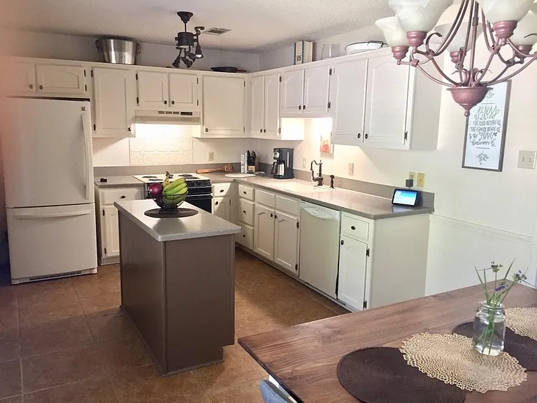 66 Summit Ridge Ct — Photo 2