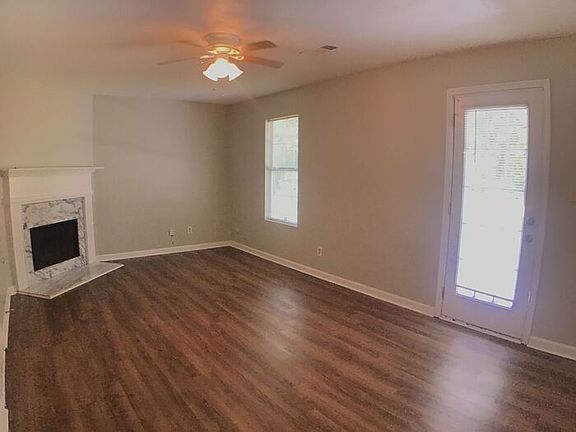 2nd image of 683 Kilkenny Cir