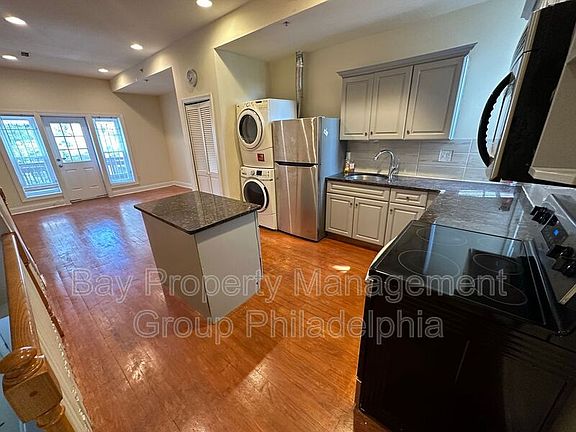 4th image of 2331 N Park Ave APT C