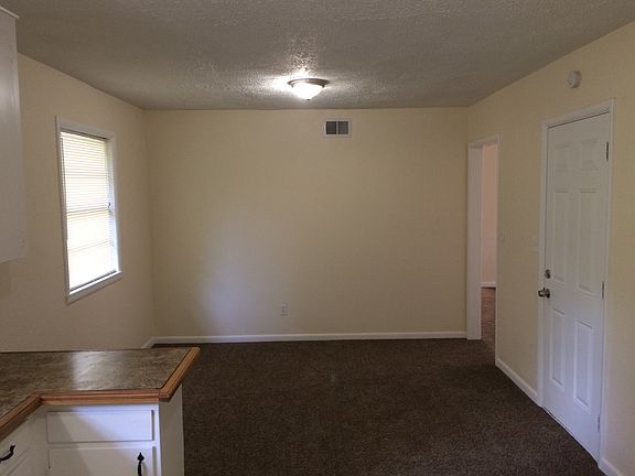 4th image of 1555 E 48th Pl N