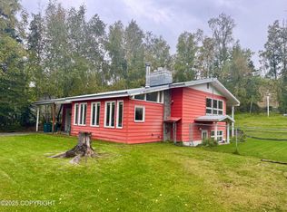 11313 Upper Sunny Cir, Eagle River, AK 99577
