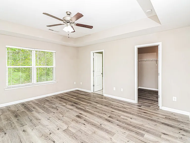 542 Fieldcrest Dr — Photo 13