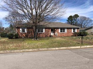 118 Roxie Dr, Florence, AL 35633