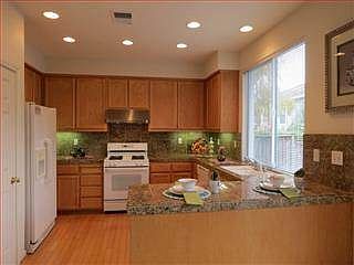 3rd image of 890 Windsor Hills Cir