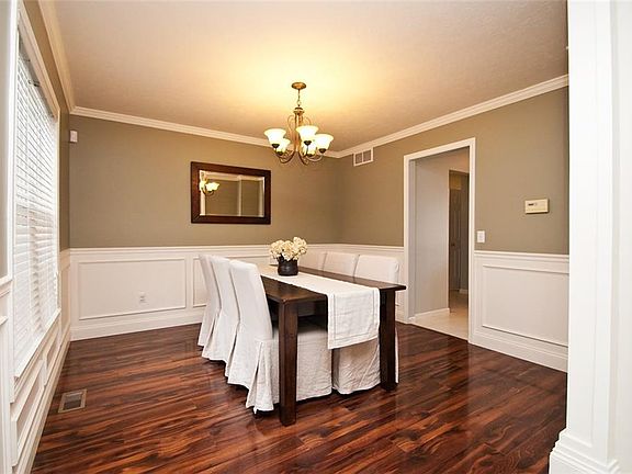 5th image of 24 Chippenham Dr