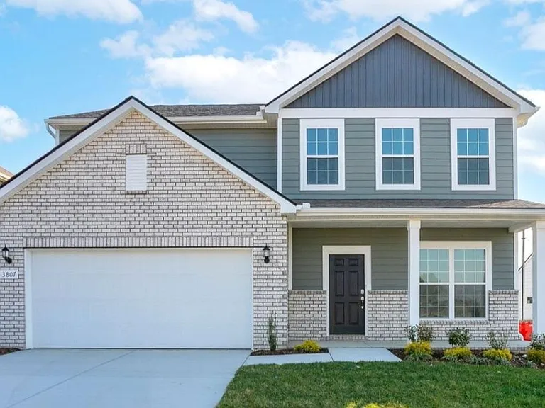 3807 Lantern Ln — Photo 1