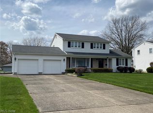 2572 Frostwood Dr, Youngstown, OH