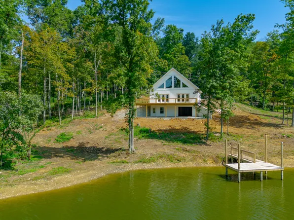 1318 Forest Grove Ln, North Vernon, IN 47265