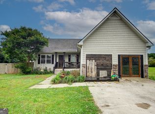 179 Chestnut Ln SE, Calhoun, GA 30701