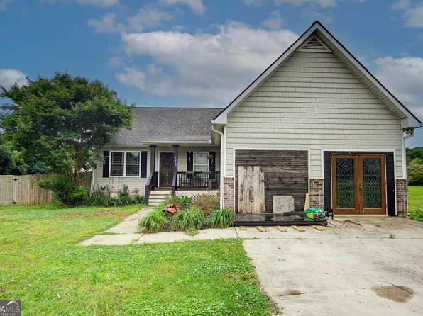 179 Chestnut Ln SE, Calhoun, GA 30701