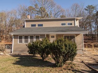 166 River Rd, Shirley, NY 11967