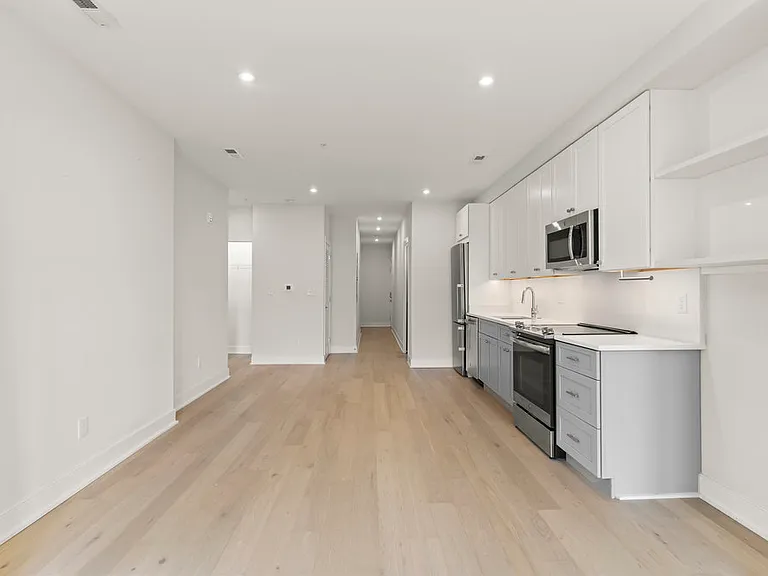3016 Dumbarton St NW #401 — Photo 21