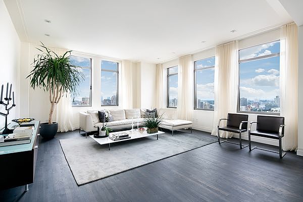 1st image of 252 7th Ave APT 17N