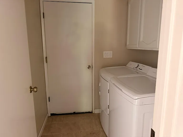 619 Willow Creek Dr — Photo 18
