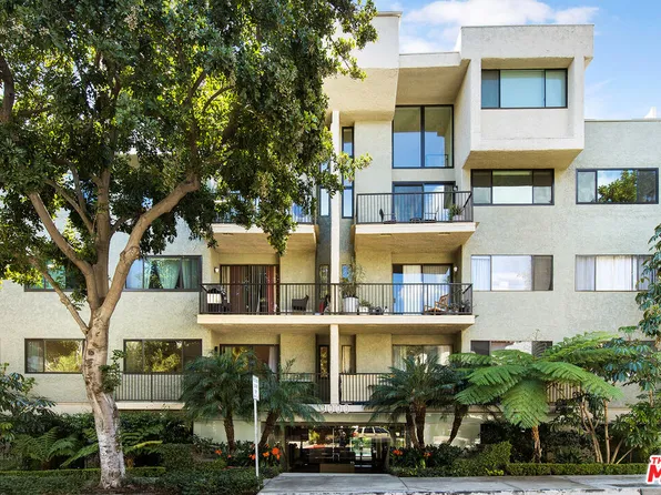 9000 Cynthia St APT 403, West Hollywood, CA 90069