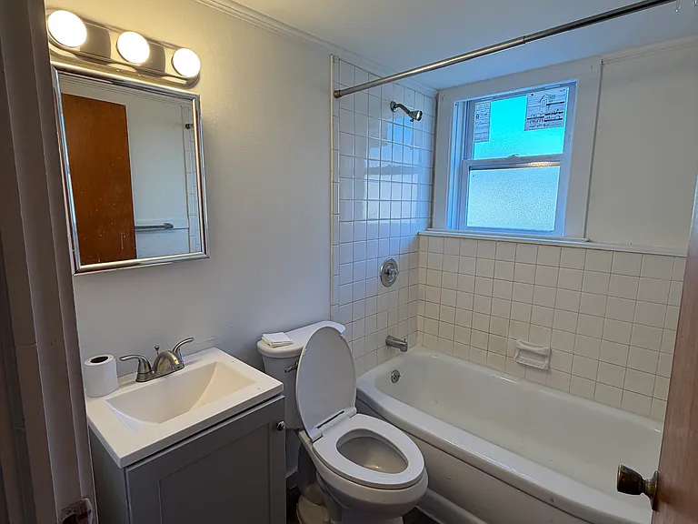305-307 Silver Ln #1 — Photo 2