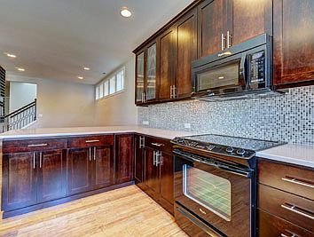 4th image of 14313 Knoll Park Dr E