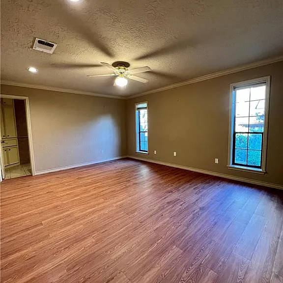8706 Sandstone Dr — Photo 18