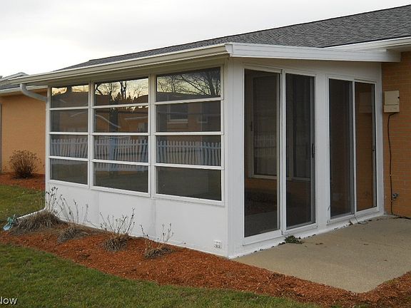 3rd image of 32 Haswell Cir