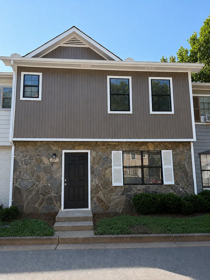 2 Bedroom 2.5 Bath Townhome in Austell! — Photo 1