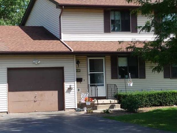 1st image of 301 Willowbrooke Dr