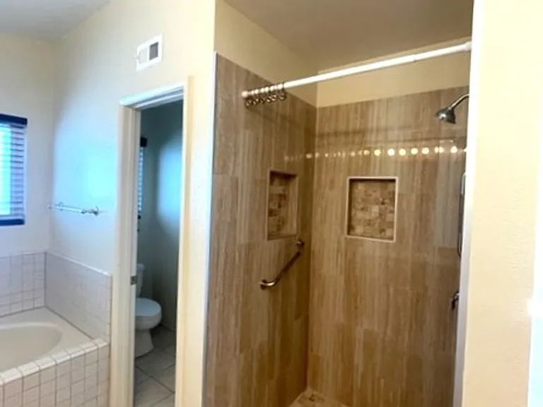 526 Trailridge Dr — Photo 15