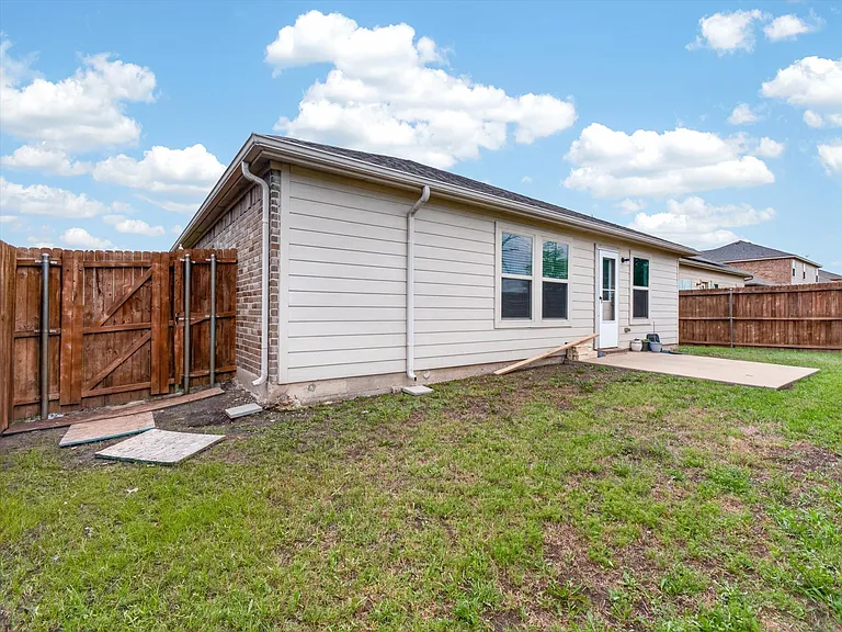 802 Platinum Dr — Photo 22