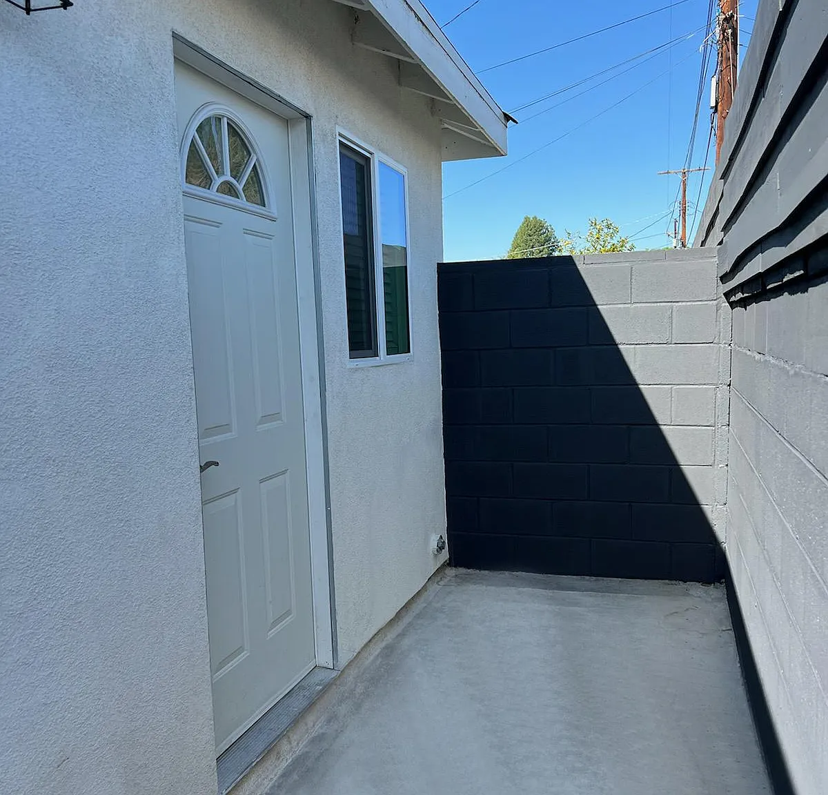1 bed, 450 sqft, $1,899 — Photo 3