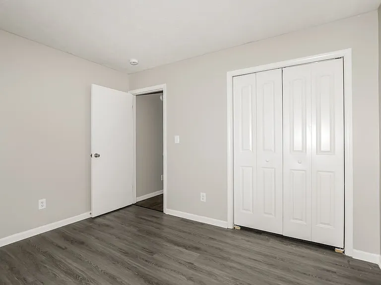 1947 Mare Ave — Photo 14