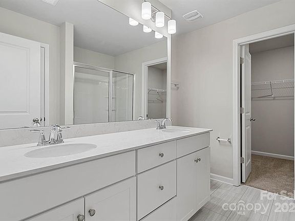 2nd image of 4909 Lebanon Dr #1