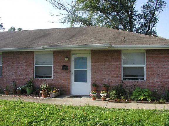 2nd image of 704 N Van Buren St