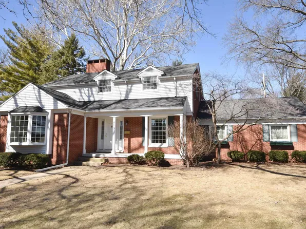 813 W Fairlawn Ln, Peoria, IL 61614