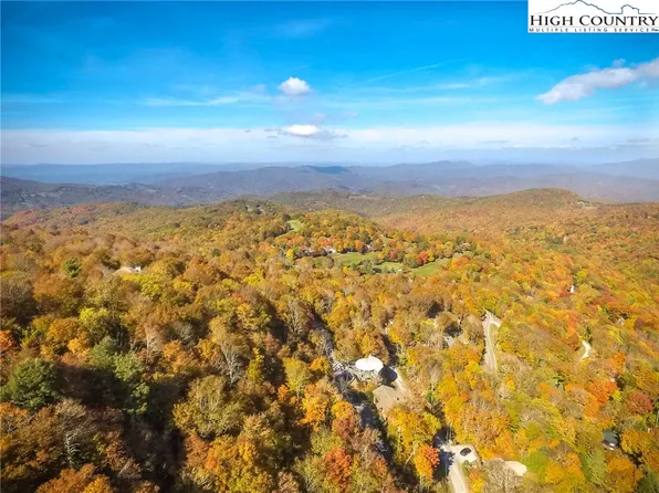 130 Village Road, Beech Mountain, NC 28604