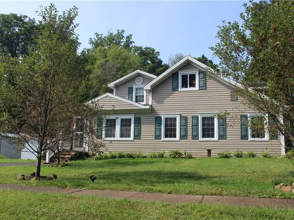 213 Valley Dr, Elbridge, NY 13060