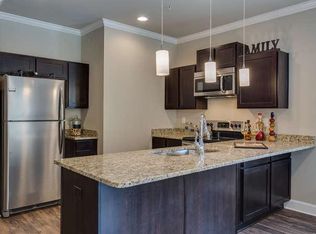 9806 Via Belcara APT 103, San Antonio, TX 78240