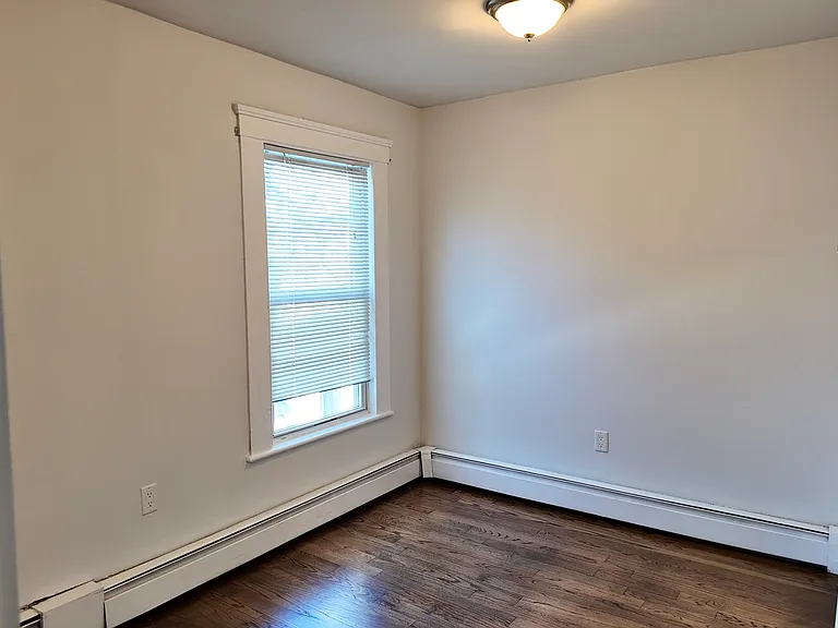 294 Windsor St #2 — Photo 7