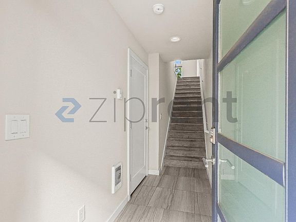 4th image of 1588 139th Ct NE #1588