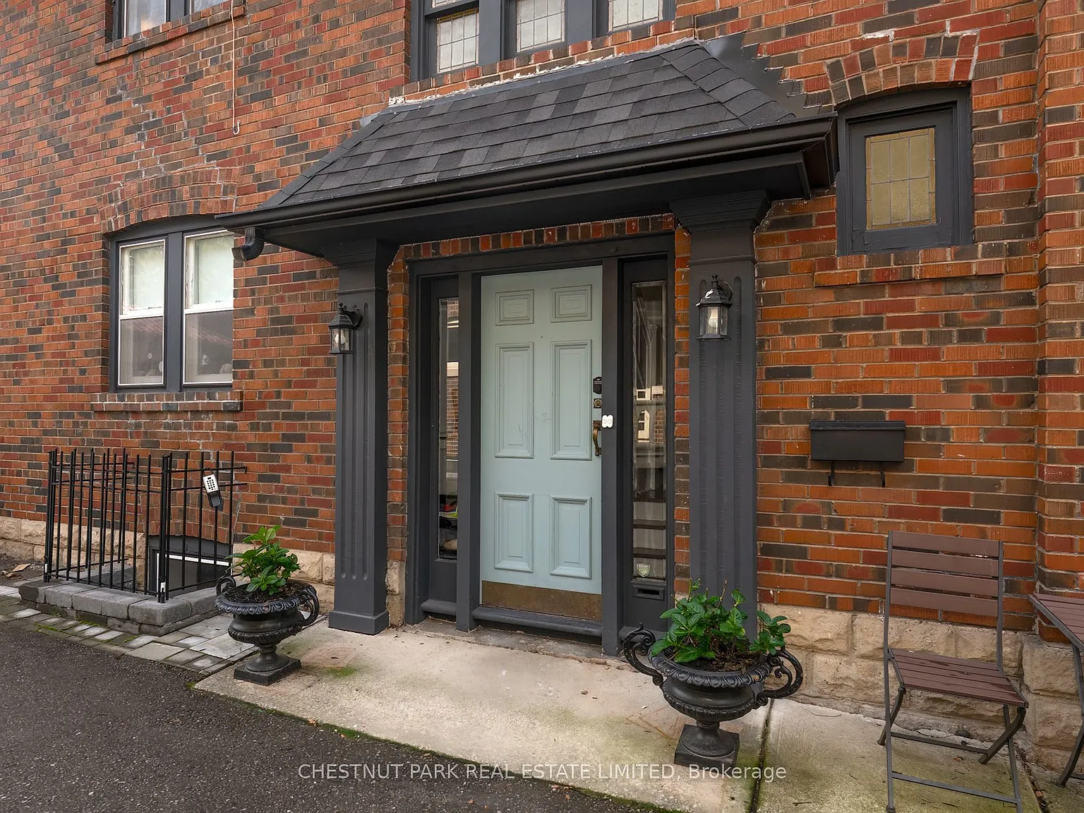 3 bed, $5,500 — Photo 2