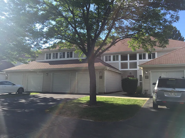 829 W Puetz Rd #6 — Photo 2