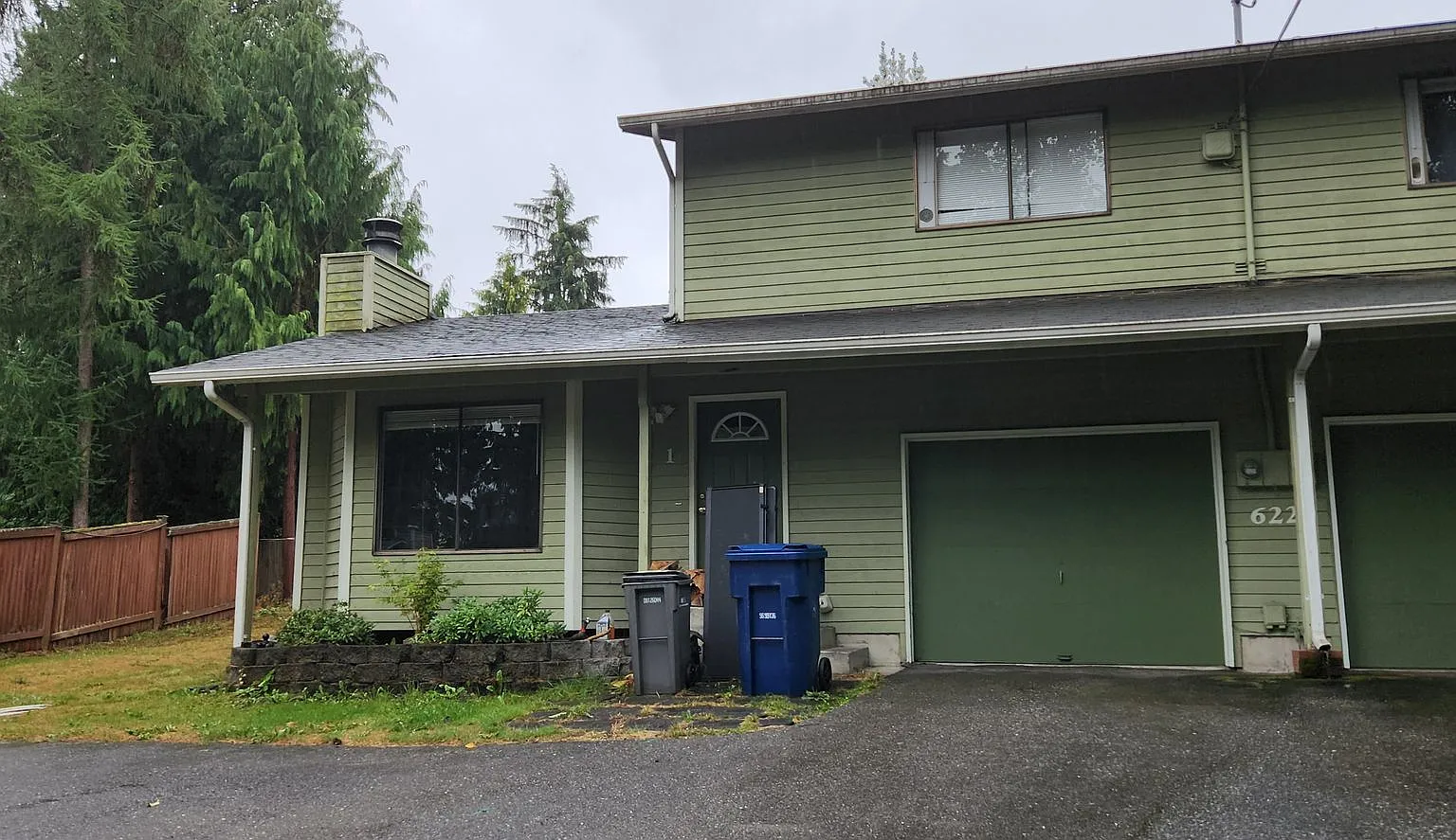 3221310 — Photo 1