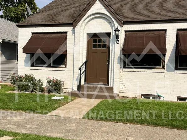 3 Chicago Ave