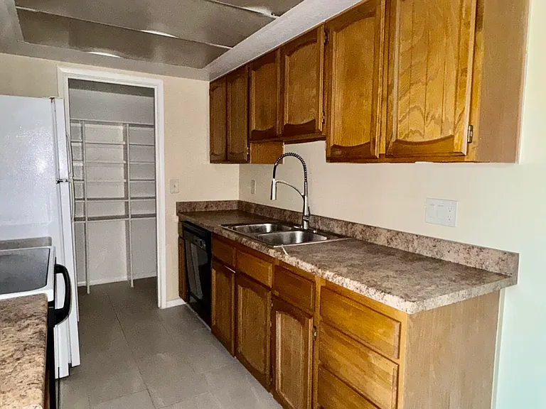 16635 N Cave Creek Rd #214 — Photo 6